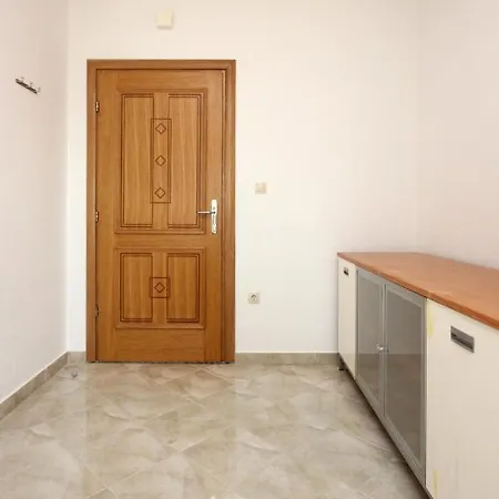 Апартаменты By The Sea Razanj, Rogoznica - 7484 Ражань